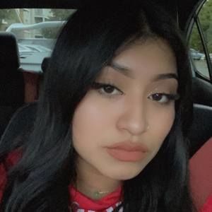 Meet your Posher, Marcella